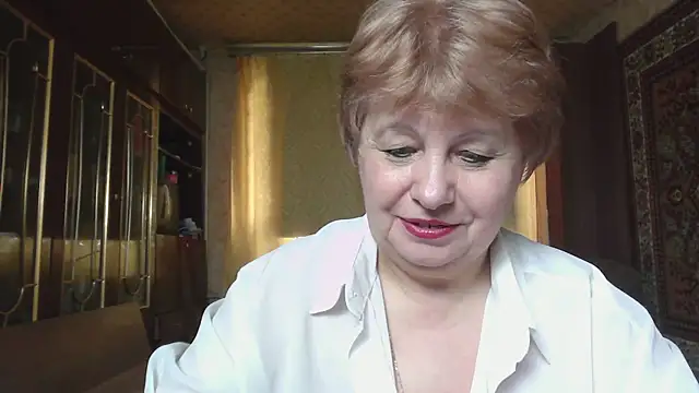 Snapshot of Casey_peach chatting on May 17, 2026, 7:30 am Casey peach online show from May 17, 2026, 7:30 am