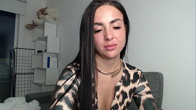 MilaMex online show from April 19, 2026, 6:10 pm