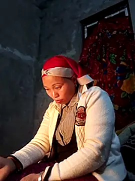 Snapshot of Maikha08 chatting on February 3, 2026, 11:48 am Maikha08 online show from February 3, 2026, 11:48 am