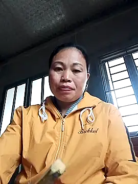 Snapshot of Maikha08 chatting on February 4, 2026, 2:39 am Maikha08 online show from February 4, 2026, 2:39 am