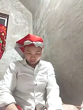 Snapshot of Maikha08 chatting on February 22, 2026, 11:06 pm Maikha08 online show from February 22, 2026, 11:06 pm