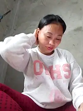 Snapshot of Maikha08 chatting on February 25, 2026, 10:04 am Maikha08 online show from February 25, 2026, 10:04 am