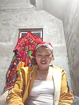 Snapshot of Maikha08 chatting on February 6, 2026, 12:23 pm Maikha08 online show from February 6, 2026, 12:23 pm