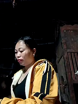 Snapshot of Maikha08 chatting on January 31, 2026, 11:25 pm Maikha08 online show from January 31, 2026, 11:25 pm