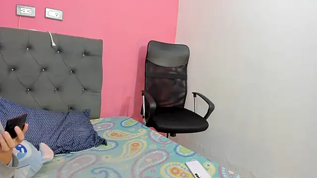 ariloe quintero online show from March 23, 2026, 2:06 pm