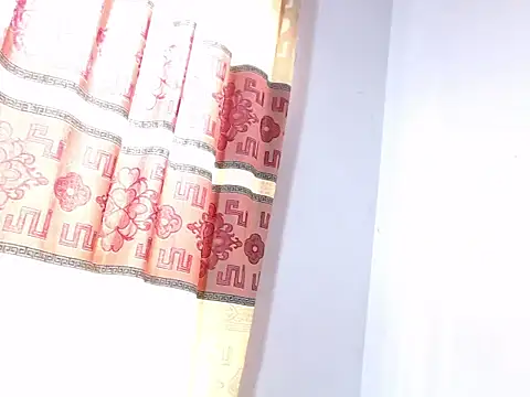 Snapshot of litte_ebonyx chatting on December 21, 2025, 7:15 pm litte ebonyx online show from December 21, 2025, 7:15 pm