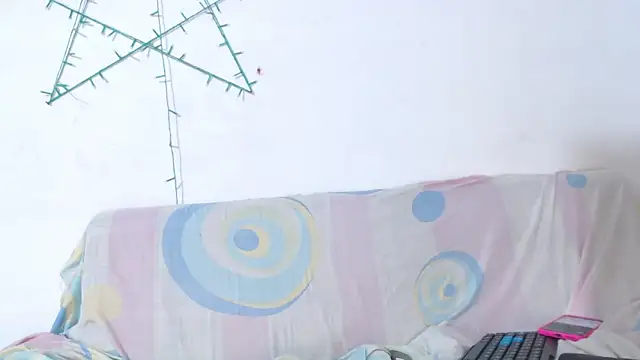 Snapshot of litte_ebonyx chatting on February 4, 2026, 2:17 am litte ebonyx online show from February 4, 2026, 2:17 am