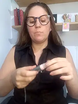 SofiEsteves online show from February 7, 2026, 8:50 pm