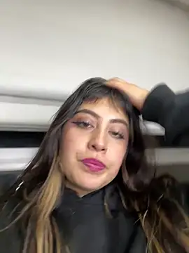 Snapshot of justmariee chatting on April 5, 2026, 6:42 am justmariee online show from April 5, 2026, 6:42 am
