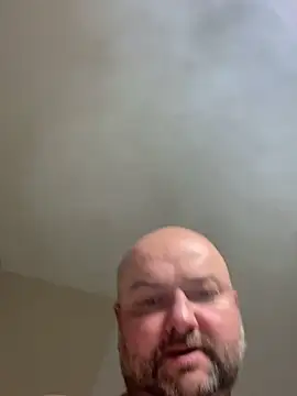 Snapshot of Tsaian670 chatting on December 16, 2025, 5:28 pm Tsaian670 online show from December 16, 2025, 5:28 pm