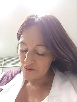 Snapshot of SAMMY_30- chatting on December 17, 2025, 2:44 pm SAMMY 30- online show from December 17, 2025, 2:44 pm