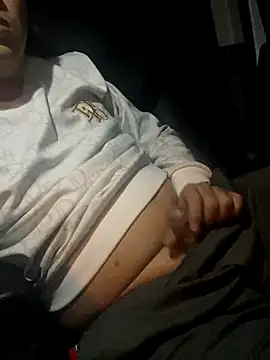 hungtinh24 online show from December 19, 2025, 6:43 pm