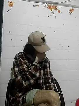 Snapshot of sk8-boy chatting on February 16, 2026, 12:59 pm sk8-boy online show from February 16, 2026, 12:59 pm
