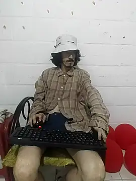 Snapshot of sk8-boy chatting on February 18, 2026, 12:23 pm sk8-boy online show from February 18, 2026, 12:23 pm