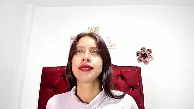 Snapshot of cloyks chatting on December 23, 2025, 3:17 am cloyks online show from December 23, 2025, 3:17 am