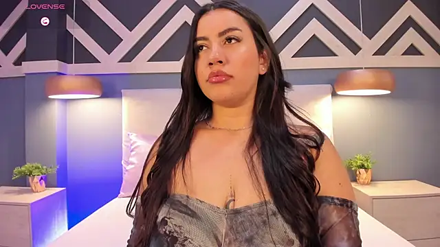 SofiaBahamon online show from February 5, 2026, 11:28 am