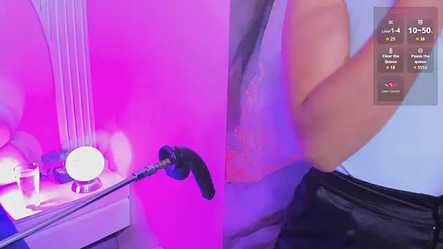 Snapshot of Ary__cherry chatting on March 8, 2026, 7:28 pm Ary cherry online show from March 8, 2026, 7:28 pm