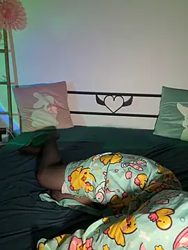 Mmebouhoups online show from April 21, 2026, 11:17 am