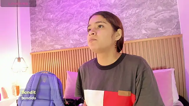 alina souvage  online show from January 7, 2026, 8:58 pm