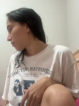 LatinDoll8 online show from May 14, 2026, 2:19 am