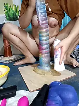 hi-miki online show from April 9, 2026, 8:59 pm