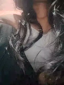 farana bhat online show from March 18, 2026, 3:42 am