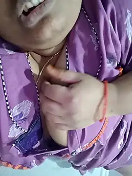 Snapshot of Telugumistress chatting on February 15, 2026, 7:51 am Telugumistress online show from February 15, 2026, 7:51 am