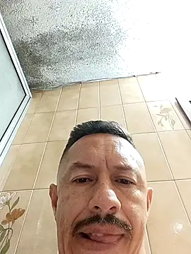 L hotcream online show from April 7, 2026, 9:55 am