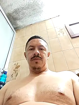 Snapshot of L_hotcream chatting on May 10, 2026, 2:04 am L hotcream online show from May 10, 2026, 2:04 am