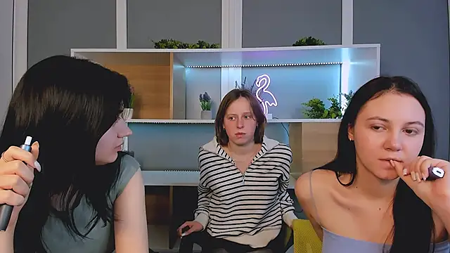 Snapshot of keuli_li chatting on February 8, 2026, 6:44 am keuli li online show from February 8, 2026, 6:44 am