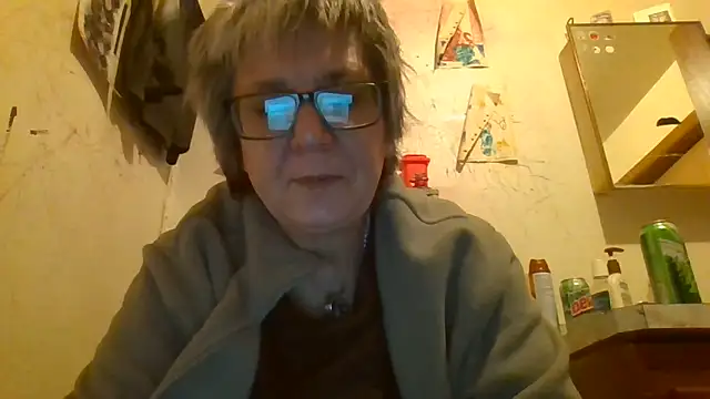 becky1111 online show from May 19, 2026, 8:54 am