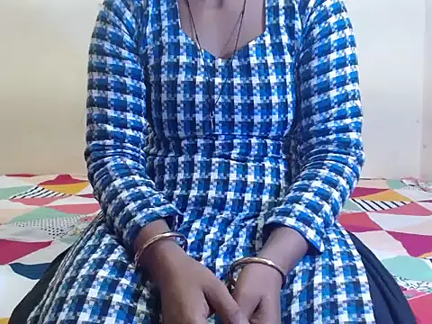 surbhi01 online show from December 19, 2025, 7:22 am