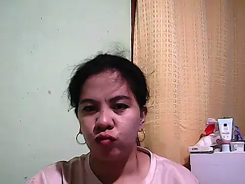 Snapshot of annawet chatting on June 27, 2026, 11:27 am annawet online show from June 27, 2026, 11:27 am