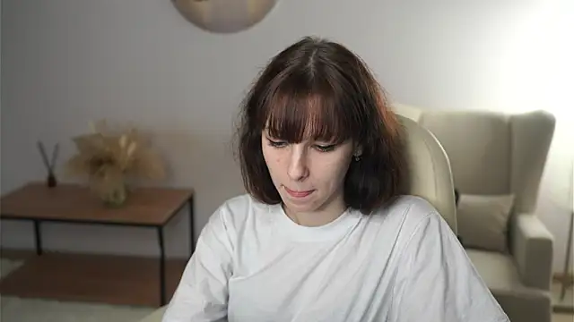 ZulemaPinckard online show from December 19, 2025, 9:00 am