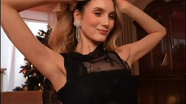 Snapshot of Evva_Ballery_ chatting on December 17, 2025, 4:12 pm Evva Ballery online show from December 17, 2025, 4:12 pm