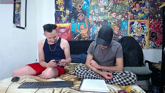 Snapshot of Golden_Boysx chatting on May 1, 2026, 8:03 pm Golden Boysx online show from May 1, 2026, 8:03 pm