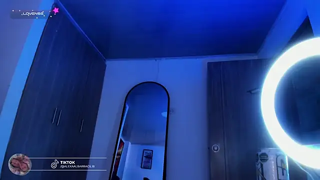 Violet Blazee online show from March 27, 2026, 4:10 am