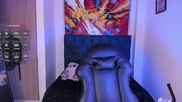 Violet Blazee online show from December 21, 2025, 10:17 am