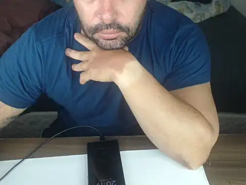 Snapshot of drlluis chatting on January 12, 2026, 11:20 pm drlluis online show from January 12, 2026, 11:20 pm