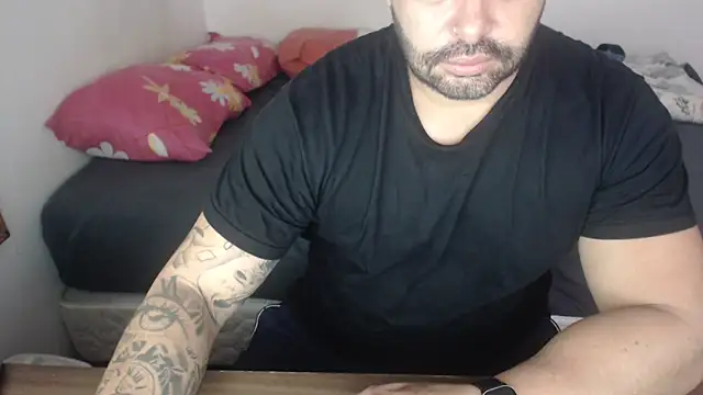 Snapshot of drlluis chatting on March 3, 2026, 3:30 pm drlluis online show from March 3, 2026, 3:30 pm