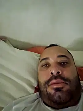 Snapshot of drlluis chatting on December 23, 2025, 8:13 am drlluis online show from December 23, 2025, 8:13 am