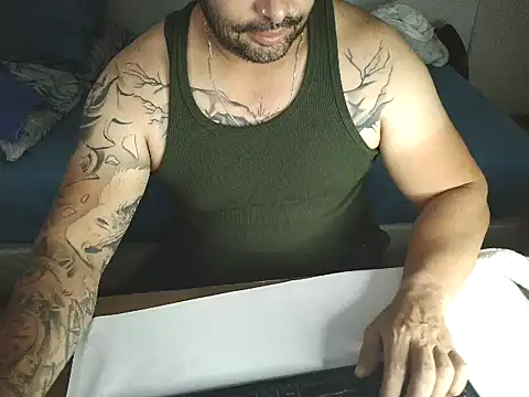 Snapshot of drlluis chatting on January 9, 2026, 3:57 am drlluis online show from January 9, 2026, 3:57 am