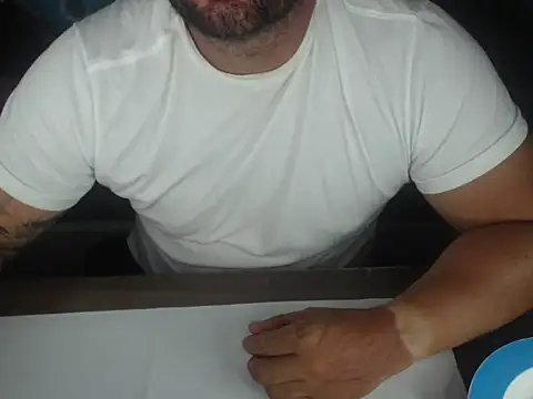 Snapshot of drlluis chatting on January 10, 2026, 9:32 pm drlluis online show from January 10, 2026, 9:32 pm