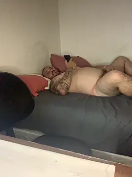 Snapshot of drlluis chatting on December 22, 2025, 2:22 am drlluis online show from December 22, 2025, 2:22 am