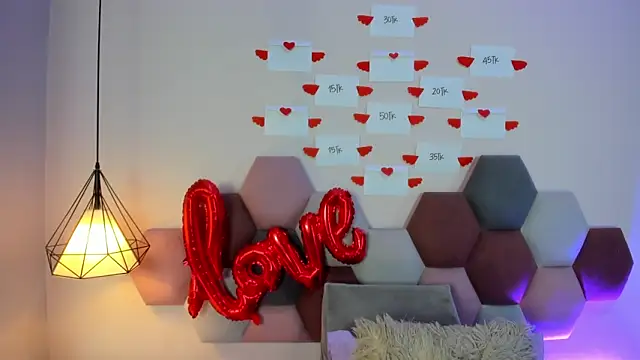 Snapshot of GahiaBelucci chatting on February 14, 2026, 12:16 pm GahiaBelucci online show from February 14, 2026, 12:16 pm