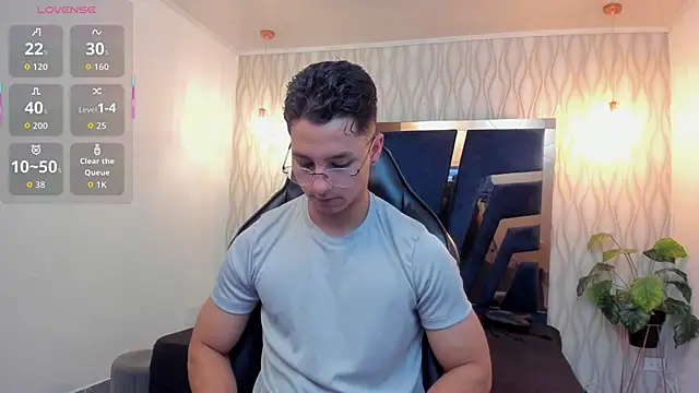 Snapshot of Noah_Clarkk chatting on April 8, 2026, 5:25 pm Noah Clarkk online show from April 8, 2026, 5:25 pm