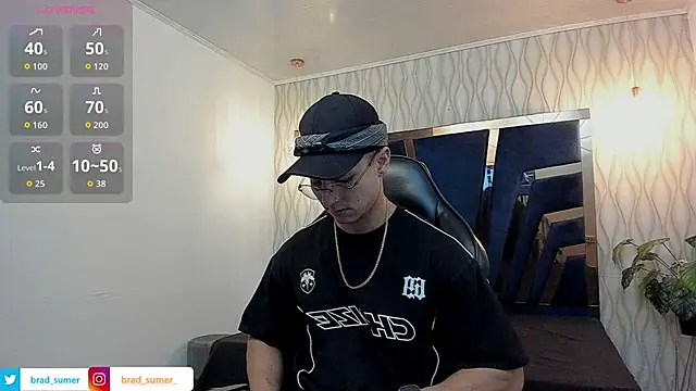 Snapshot of Noah_Clarkk chatting on April 12, 2026, 1:25 pm Noah Clarkk online show from April 12, 2026, 1:25 pm