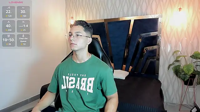 Snapshot of Noah_Clarkk chatting on March 31, 2026, 5:15 pm Noah Clarkk online show from March 31, 2026, 5:15 pm