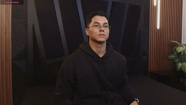 Snapshot of Noah_Clarkk chatting on February 17, 2026, 5:27 am Noah Clarkk online show from February 17, 2026, 5:27 am