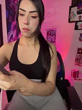 Sky Girl LS online show from January 13, 2026, 9:30 pm